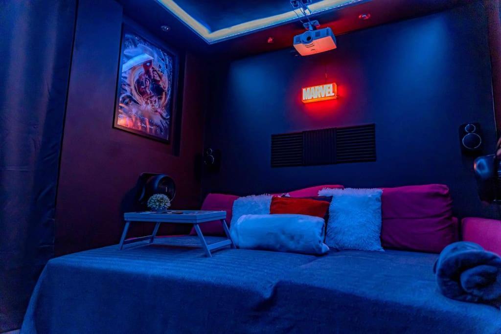 Unique Home W/Garden Hot Tub, Sauna & Cinema Room Лондон Экстерьер фото